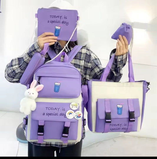 5 sacs dans un seul pack qui changeront votre look et organiseront votre vie